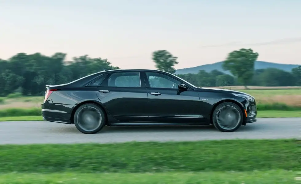 Cadillac Sedan Limousine-service